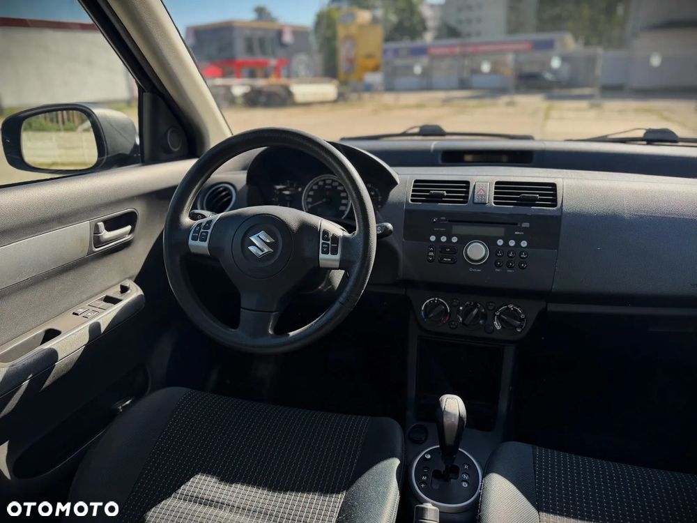 Suzuki Swift 1.3 A-M-T Comfort - 8