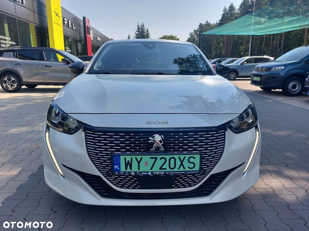 Peugeot 208 - 5