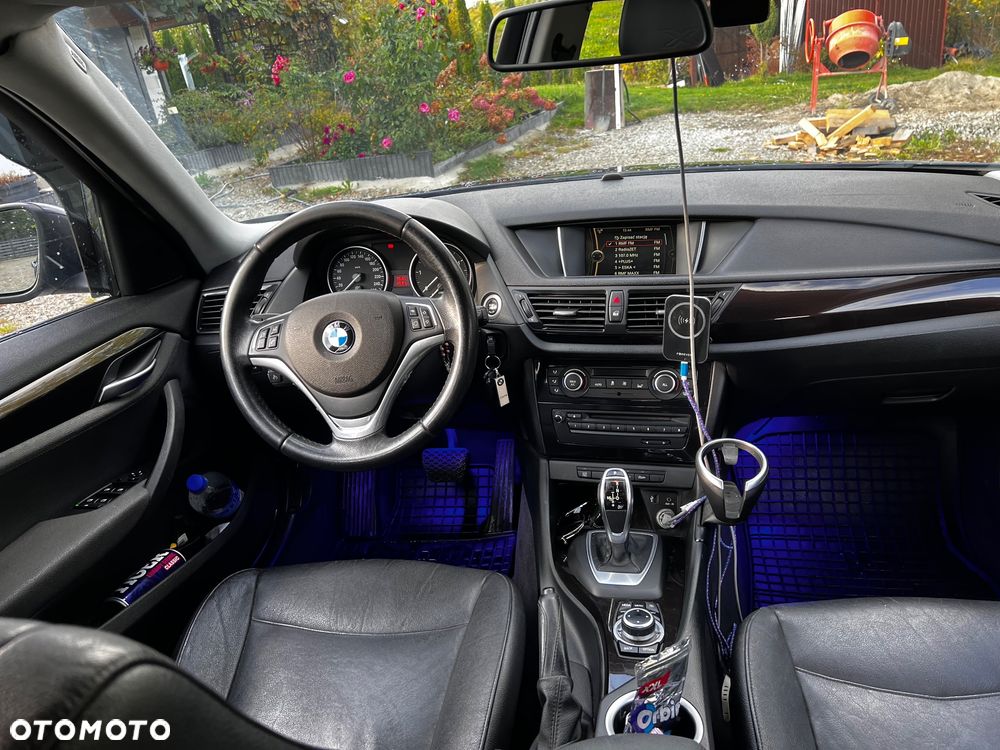 BMW X1 xDrive18d - 10