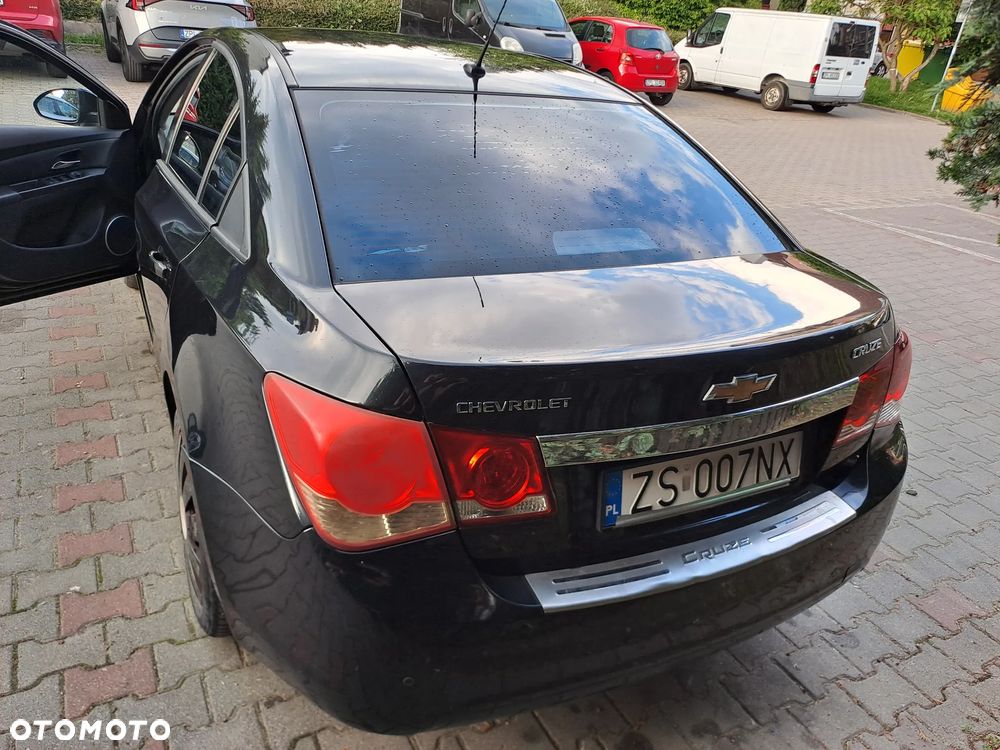 Chevrolet Cruze 1.6 - 10