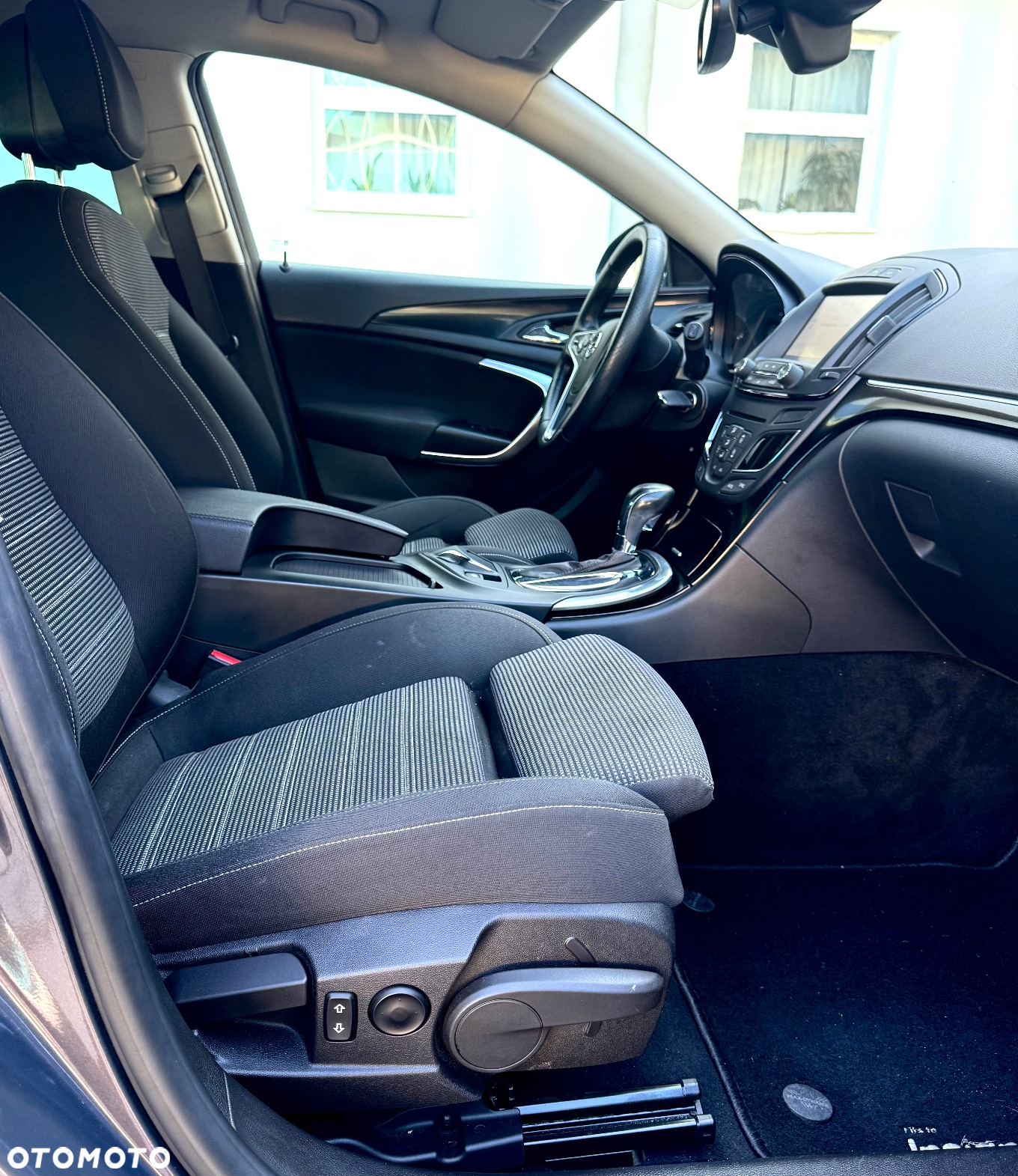 Opel Insignia - 17