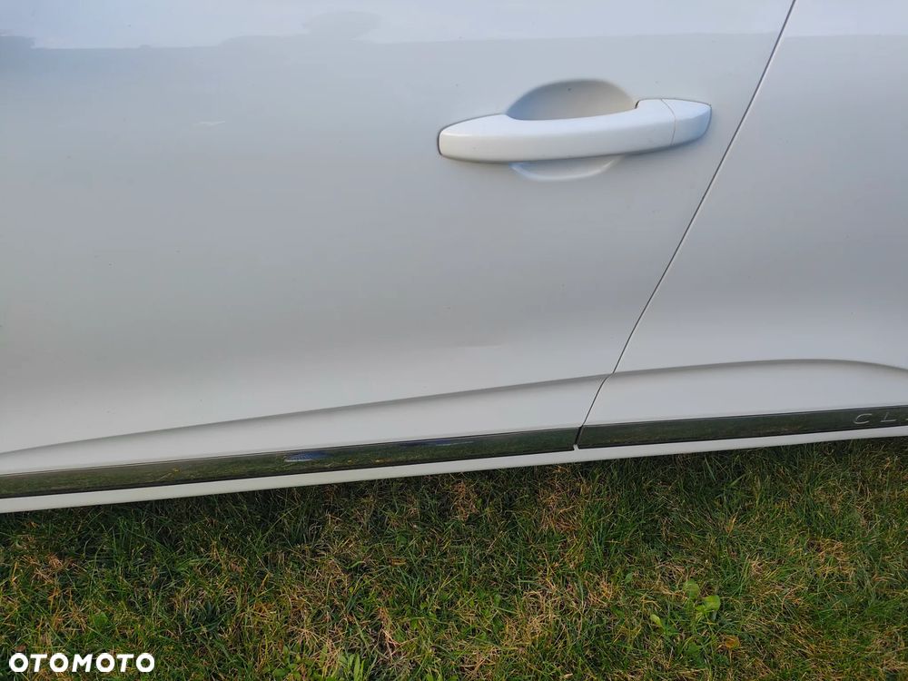 Renault Clio BLUE dCi 85 BUSINESS EDITION - 13