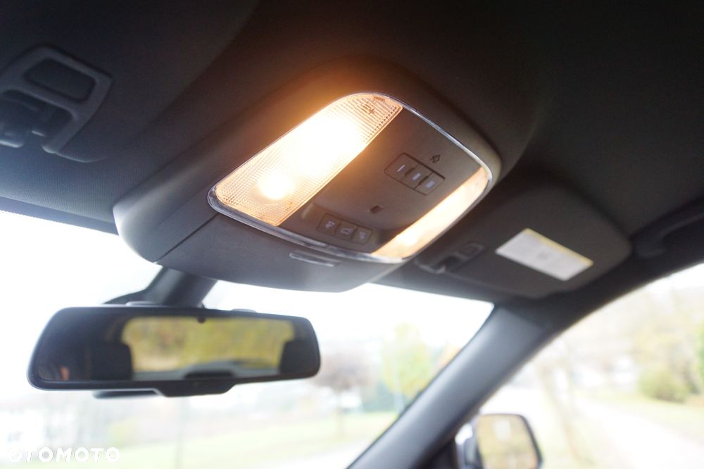 Jeep Grand Cherokee - 25