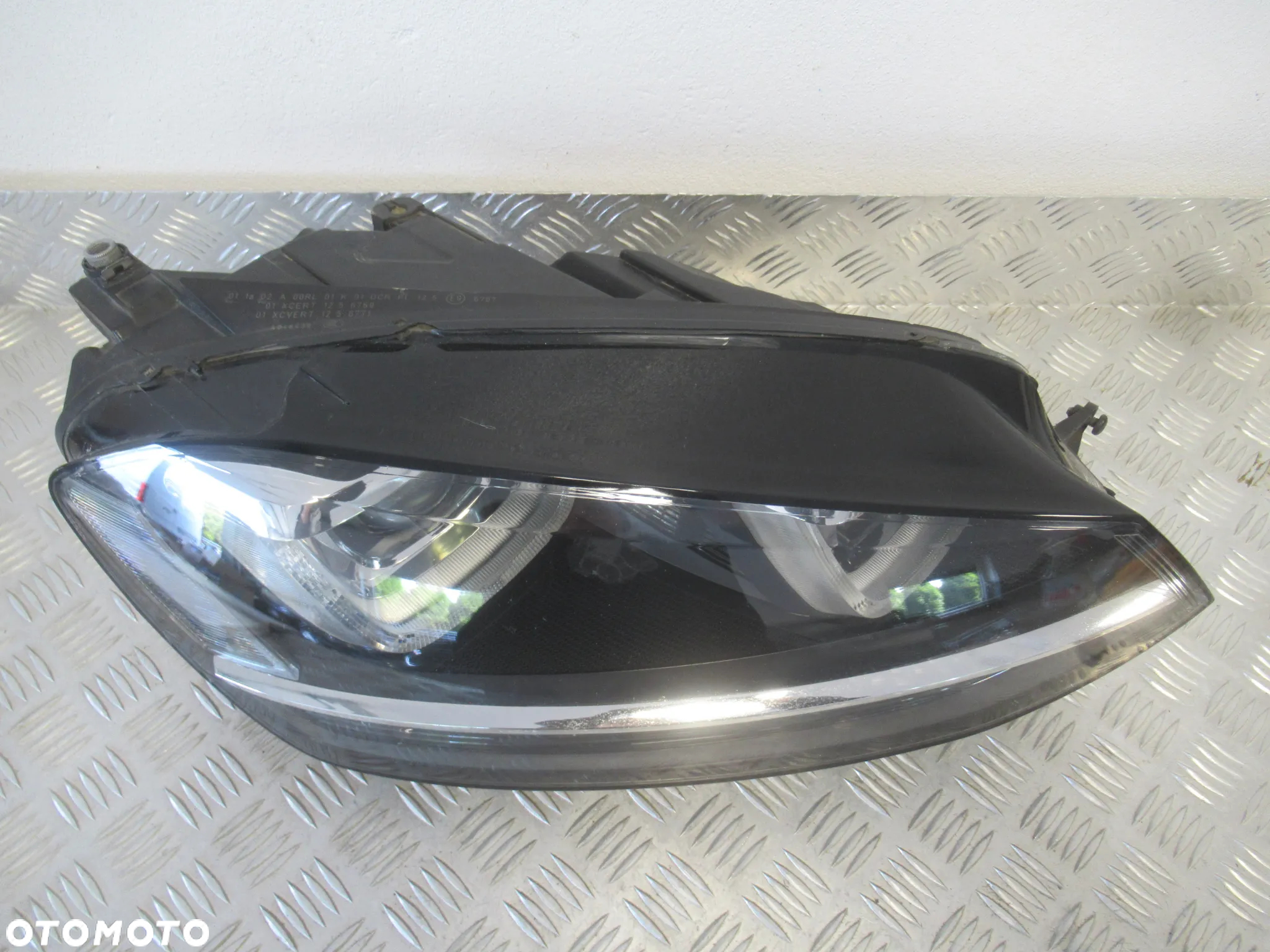 LAMPA PRZEDNIA PRZÓD PRAWA VW GOLF VII 7 5G1 BI-XENON 2012-2016 rok - 10