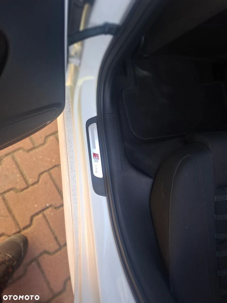Audi A4 Avant - 10