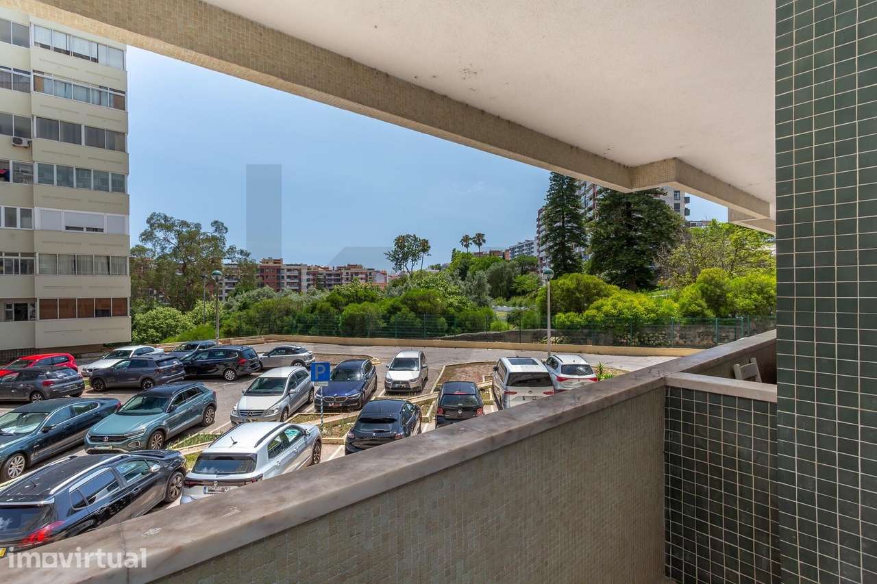 T4 Renovado para Arrendamento em Miraflores, Algés - Grande imagem: 3/41