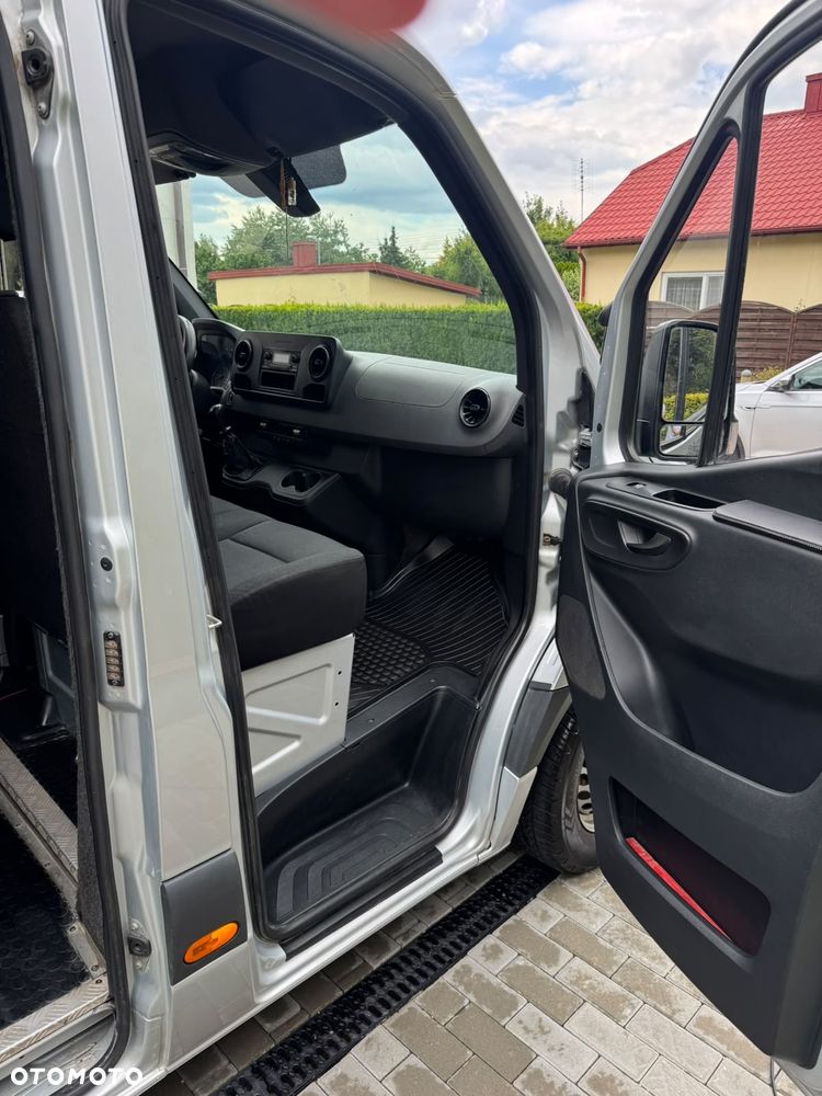 Mercedes-Benz Sprinter - 7