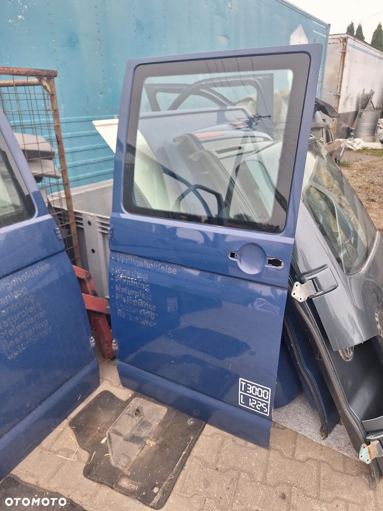 DRZWI LEWE TYŁ  VW TRANSPORTER T5 DOKA - 1