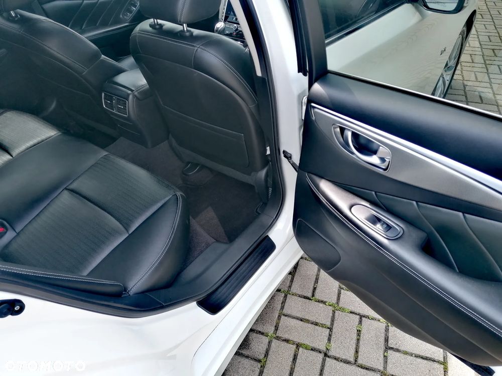 Infiniti Q50 Q50S 3.0t Sport - 12