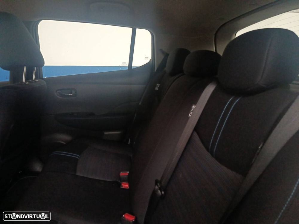 Nissan Leaf - 10