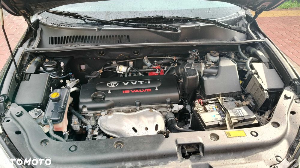Toyota RAV4 - 7