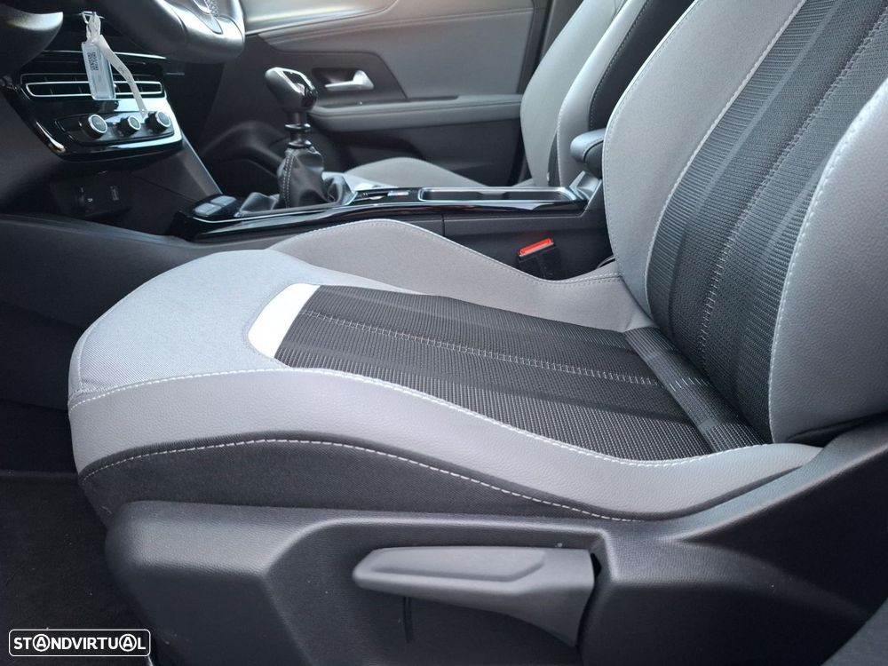 Opel Mokka 1.2 T GS - 24