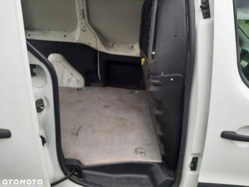 Citroën Berlingo L2 1.6 HDi 90 FAP Niveau A - 11