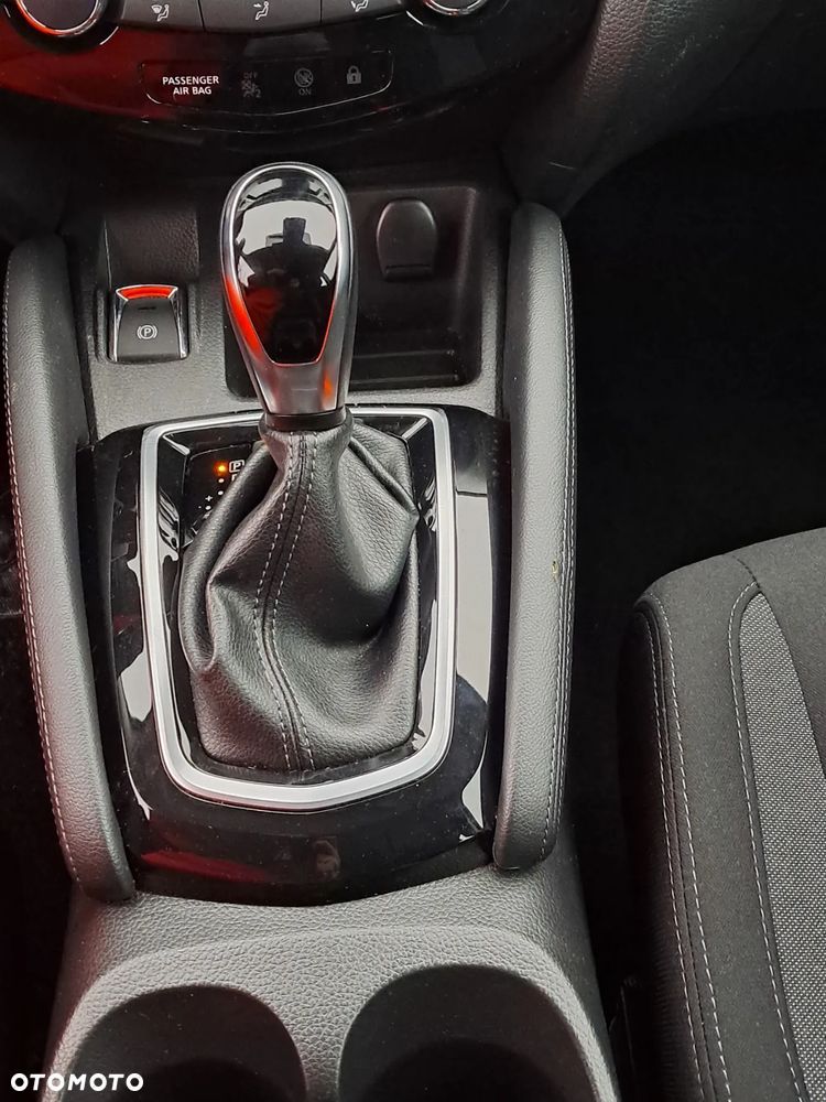 Nissan Qashqai 1.3 DIG-T DCT TEKNA+ - 16