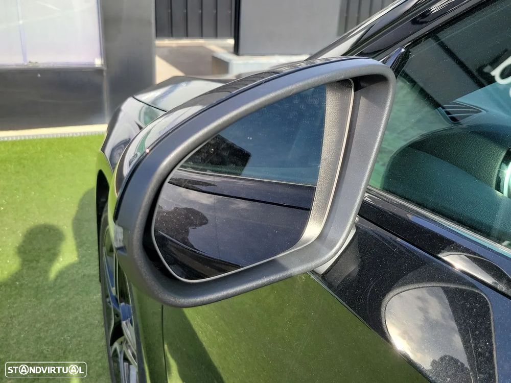 Mercedes-Benz A 250 e - 16