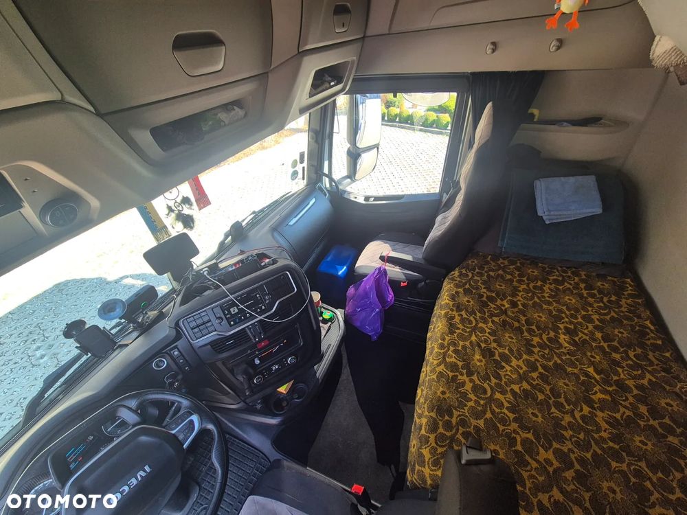 Iveco S-WAY 490 low deck MEGA / pierwszy właściciel / bezwypadkowy - 14