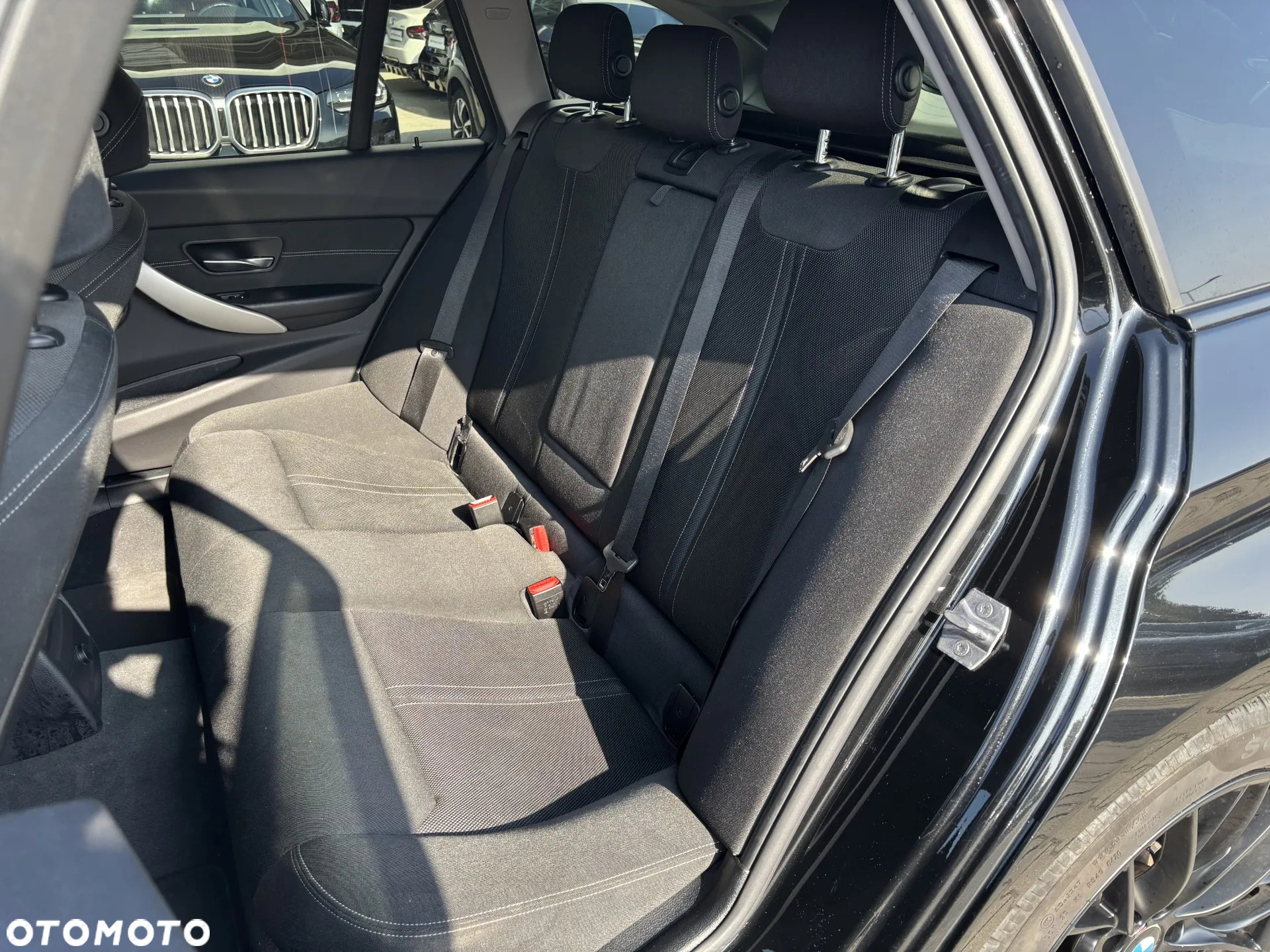 BMW Seria 3 320d Touring xDrive Advantage - 11