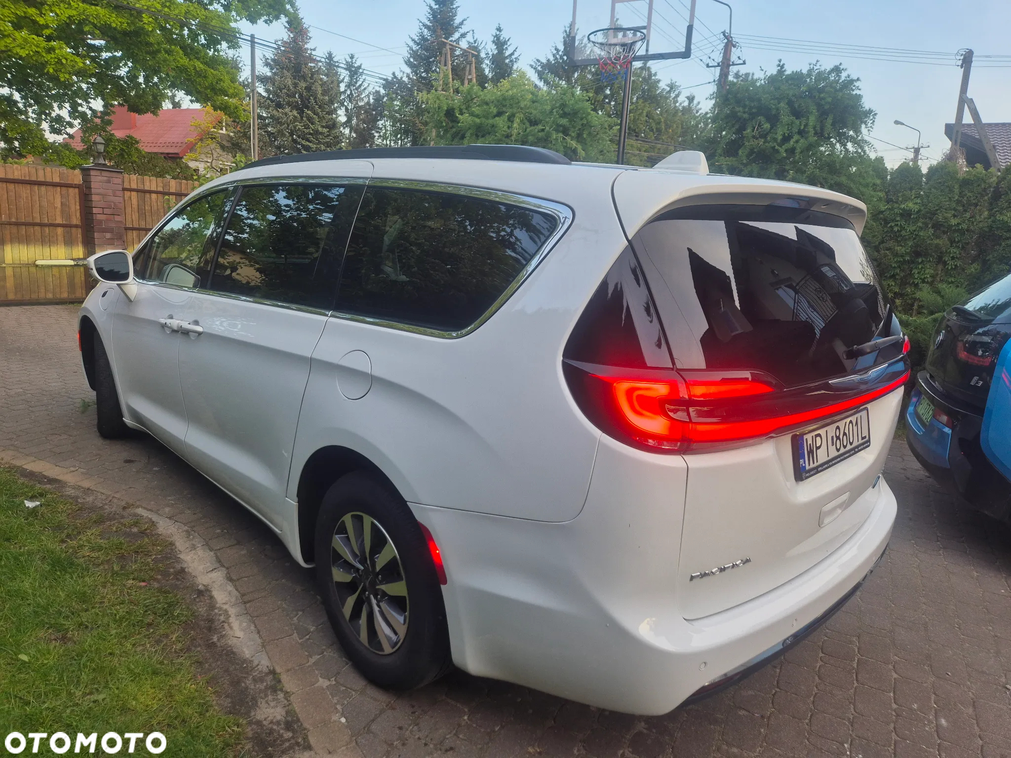 Chrysler Pacifica - 7