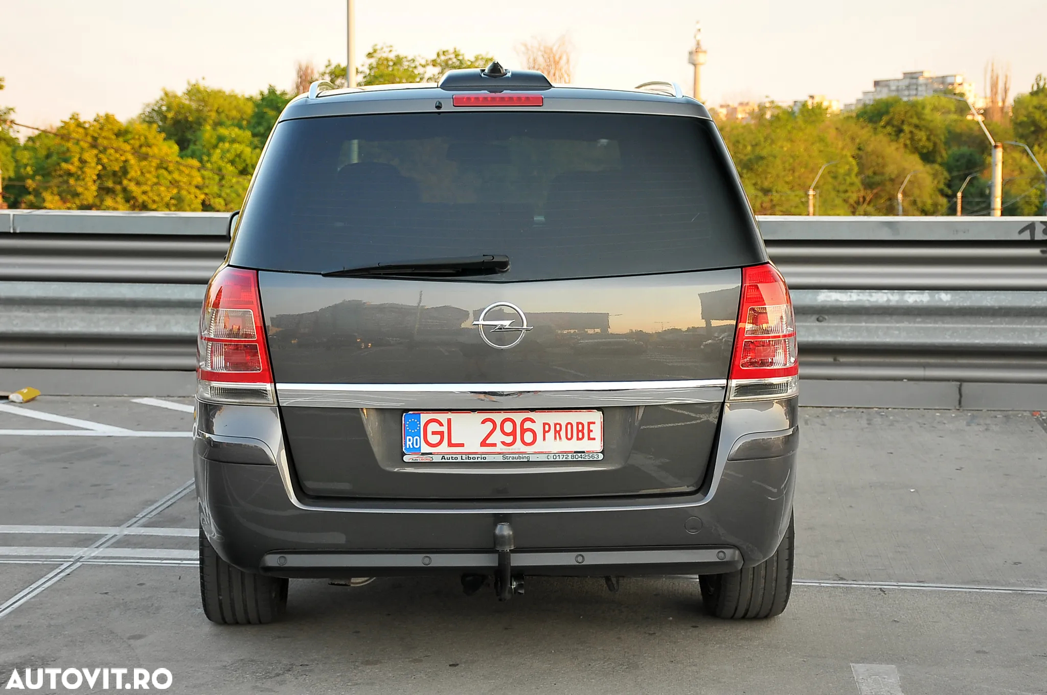 Opel Zafira 1.9 CDTI First Edition - 11