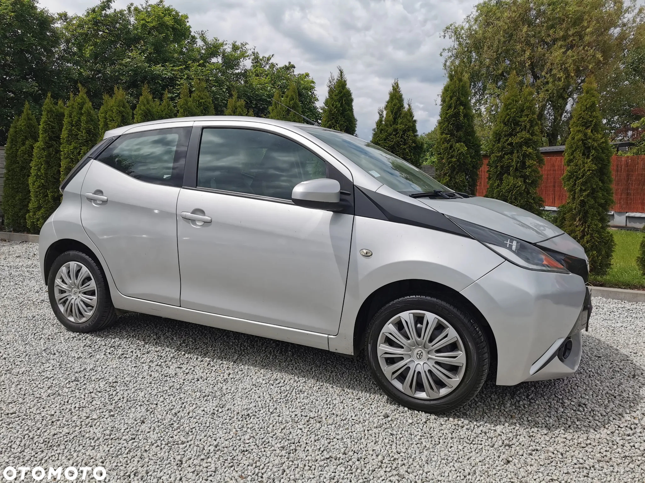 Toyota Aygo x-play - 8