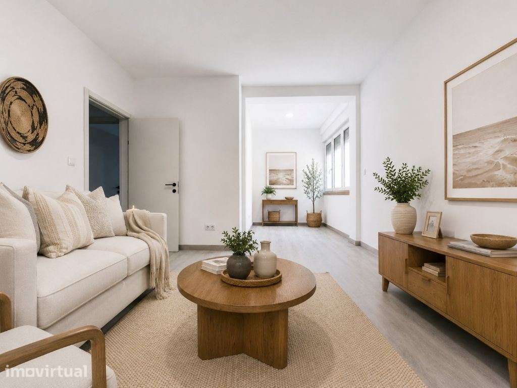 Apartamento T4 totalmente remodelado com suíte, varanda e vista rio... - Grande imagem: 2/18