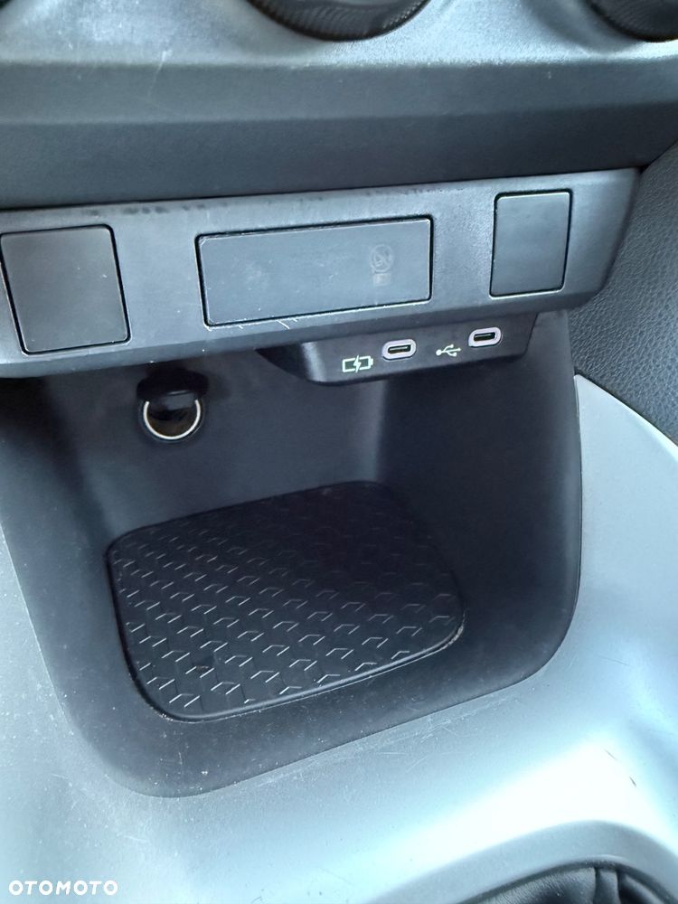 Toyota Yaris 1.5 Active - 13
