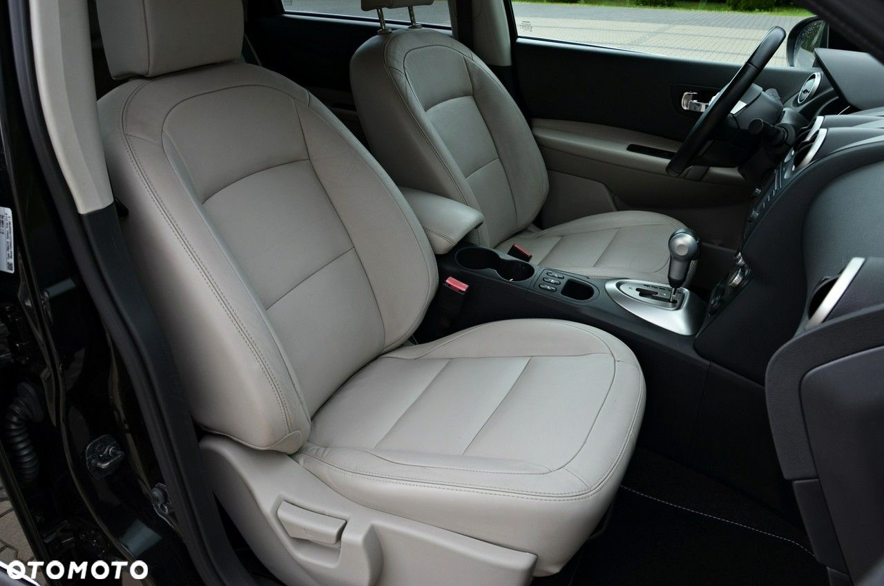 Nissan Qashqai 2.0 CVT tekna - 38