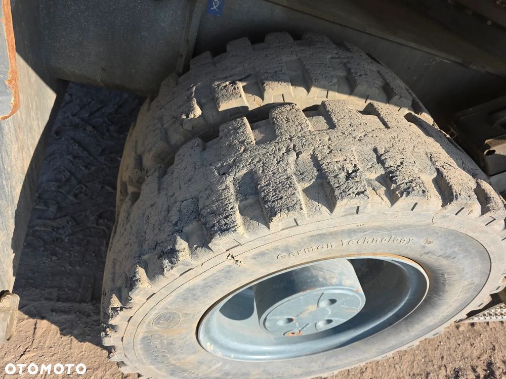 Liebherr A 914 Litronic jak TEREX CAT SENNEBOGEN M497 - 17