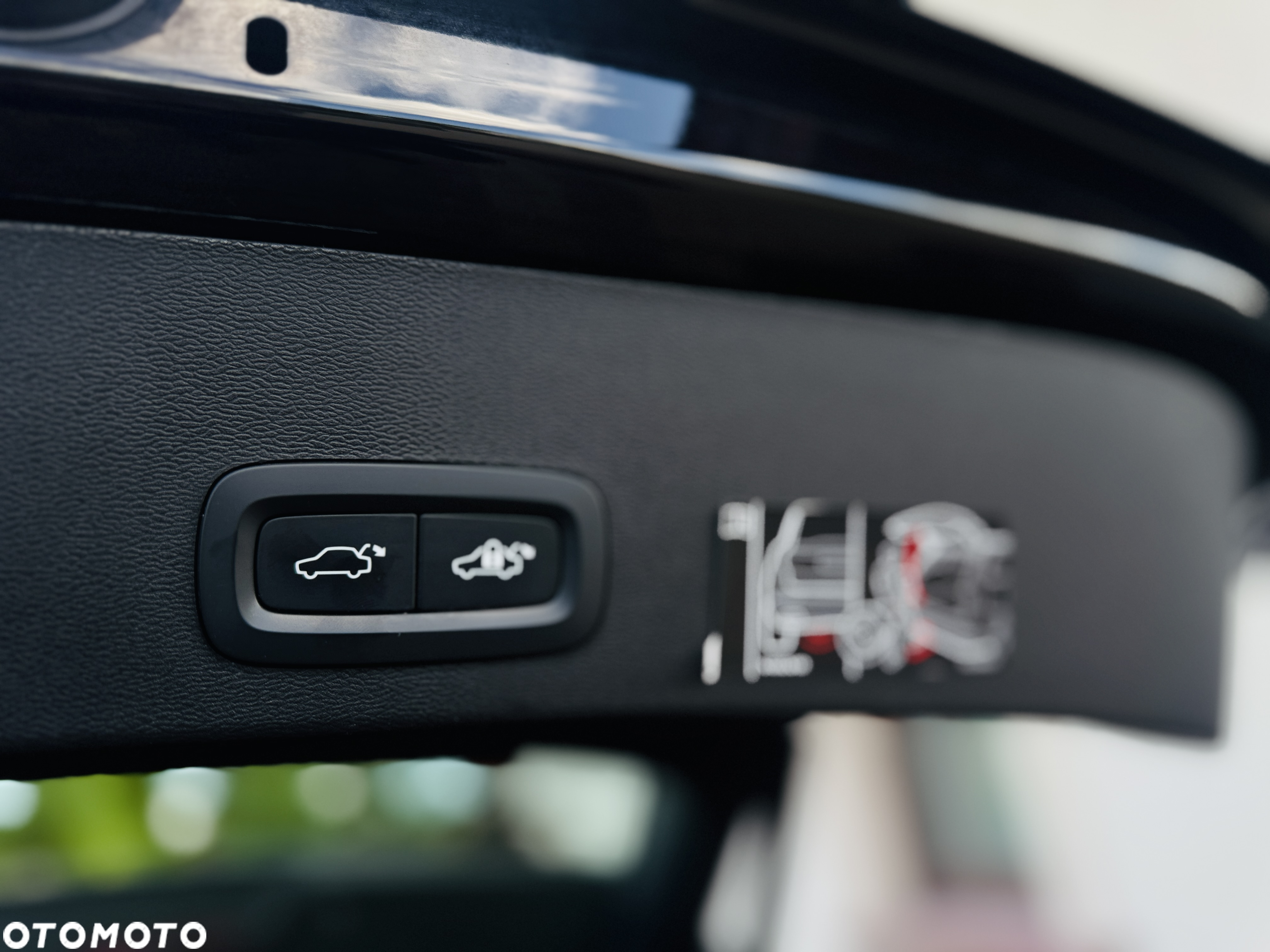 Volvo XC 40 T2 Plus Dark - 35