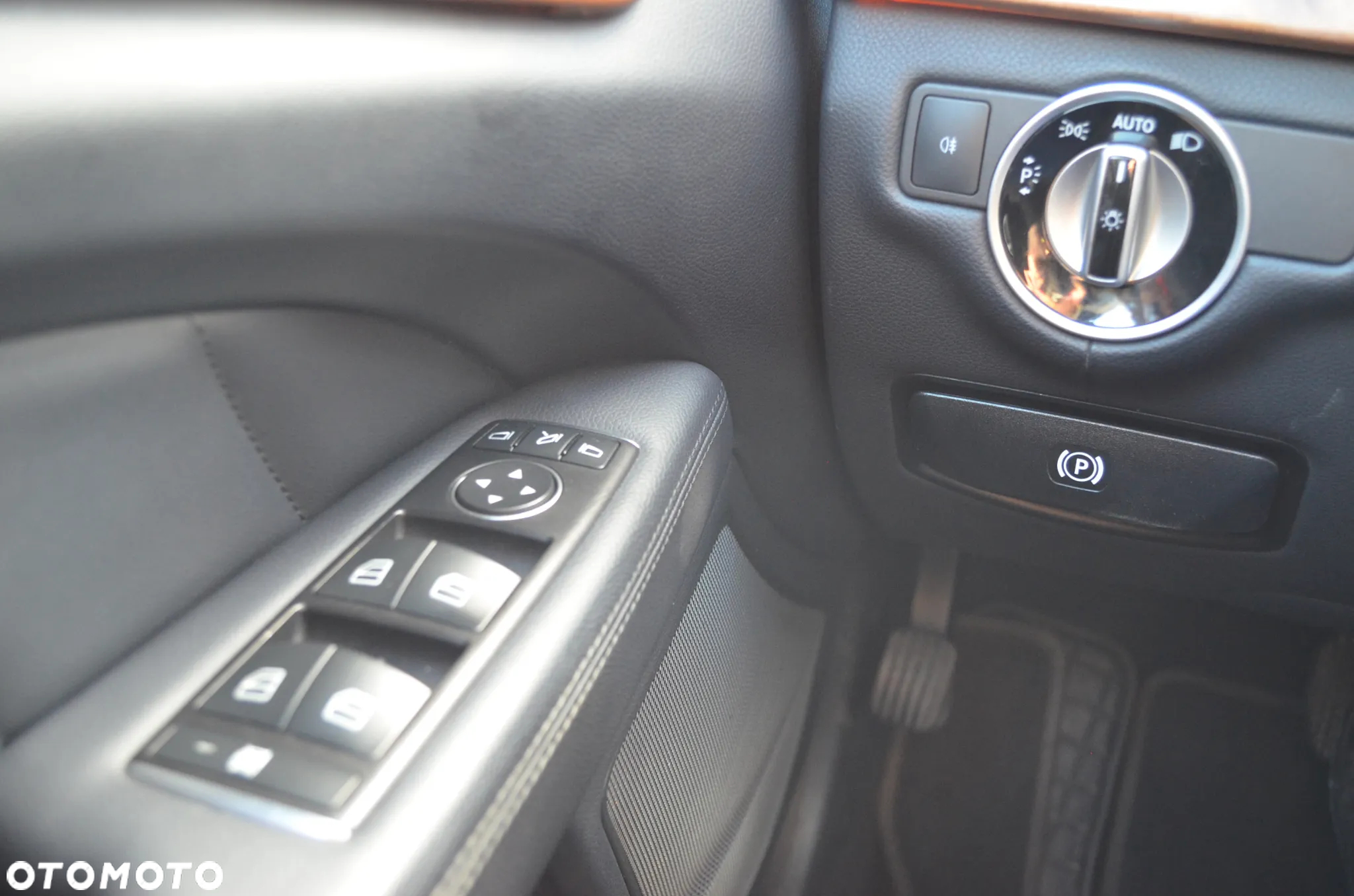Mercedes-Benz CLS 350 d 4-Matic - 25
