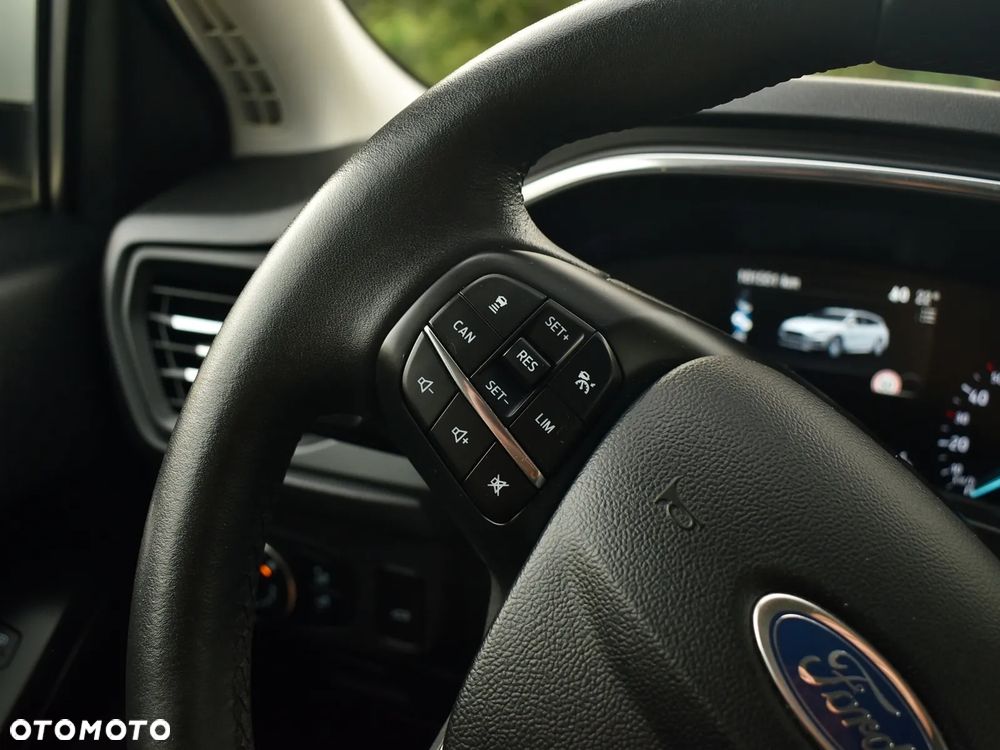Ford Focus - 21