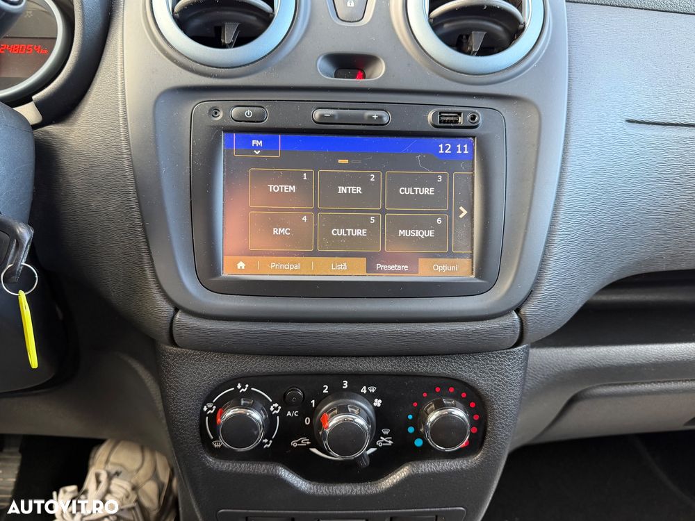 Dacia Lodgy 1.5 dCi Stepway - 16