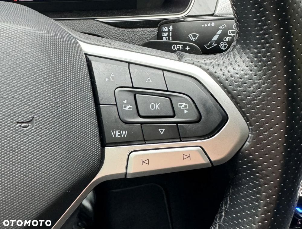 Volkswagen Passat - 19