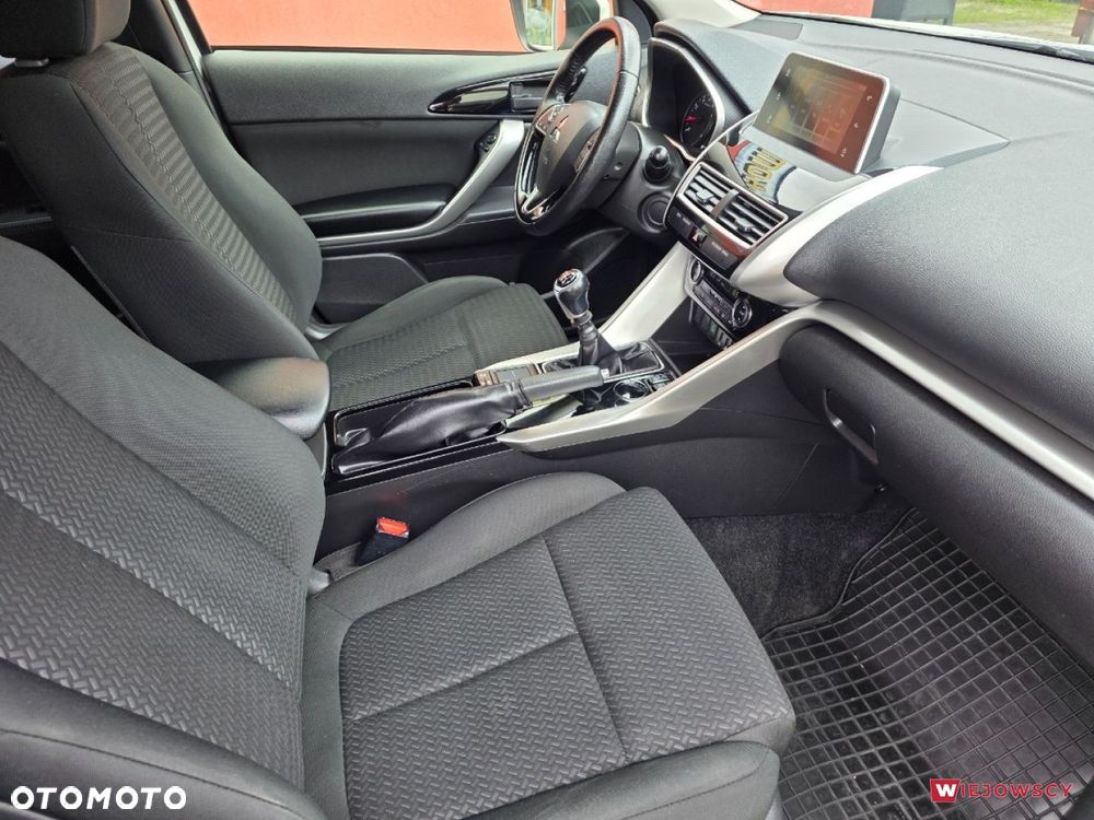 Mitsubishi Eclipse Cross - 17