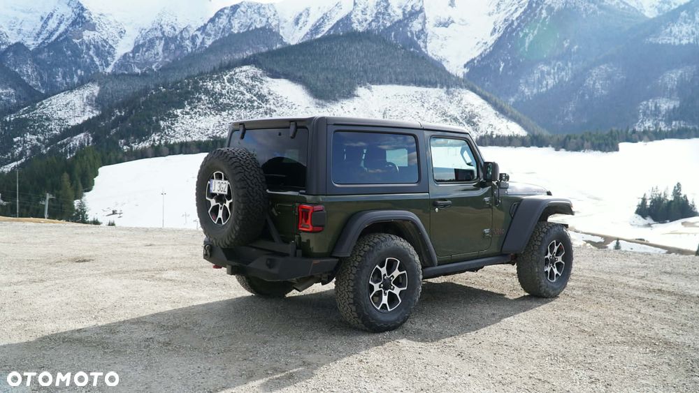 Jeep Wrangler - 4