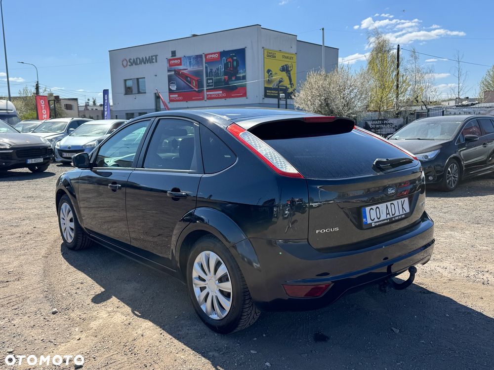 Ford Focus 1.8 Style+ - 18