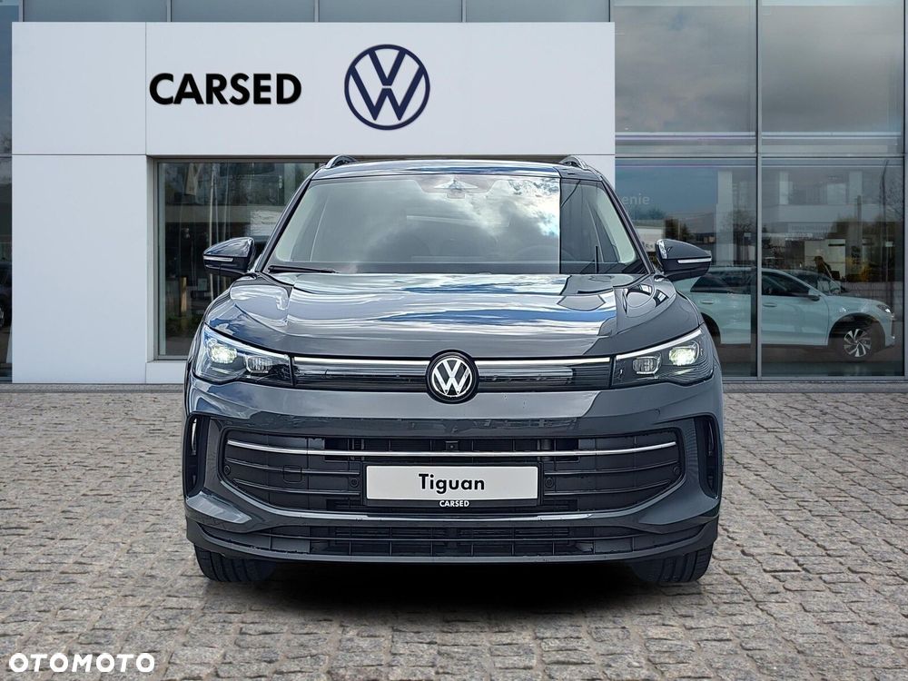 Volkswagen Tiguan - 11