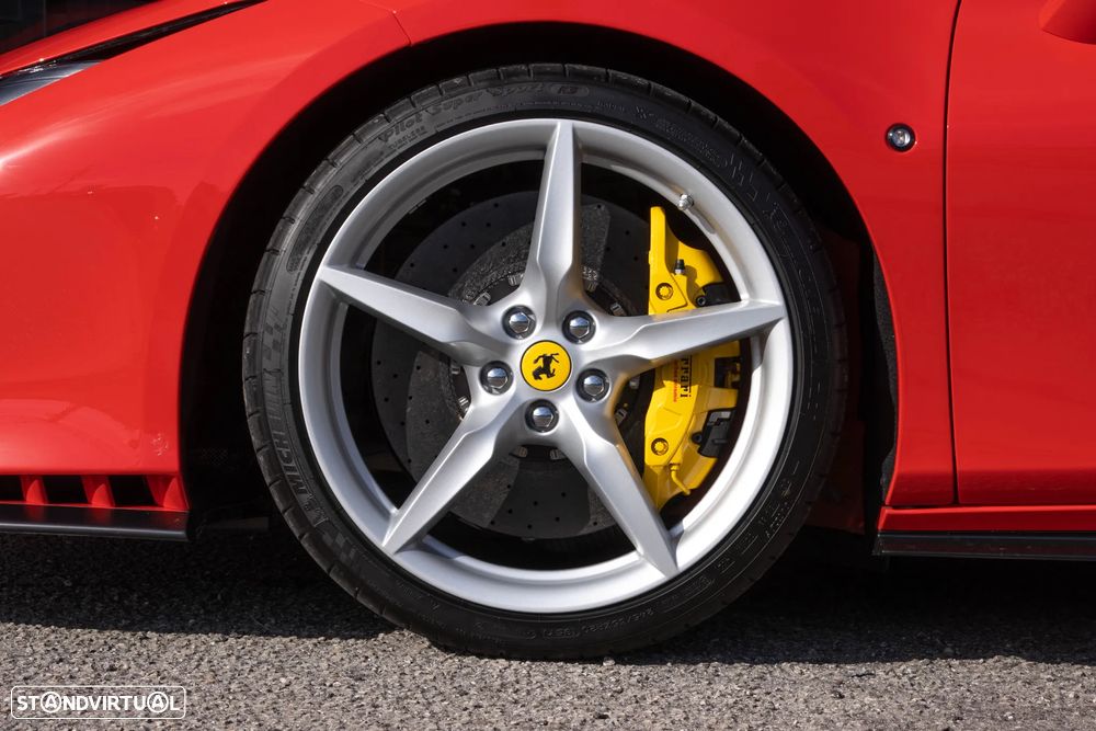 Ferrari F8 Tributo Spider - 10