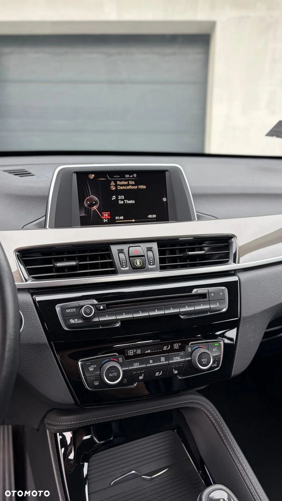 BMW X1 sDrive18i - 23