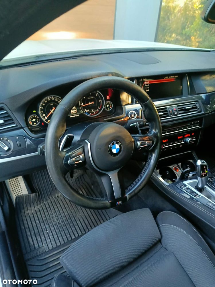 BMW Seria 5 520d xDrive M Sport sport - 12