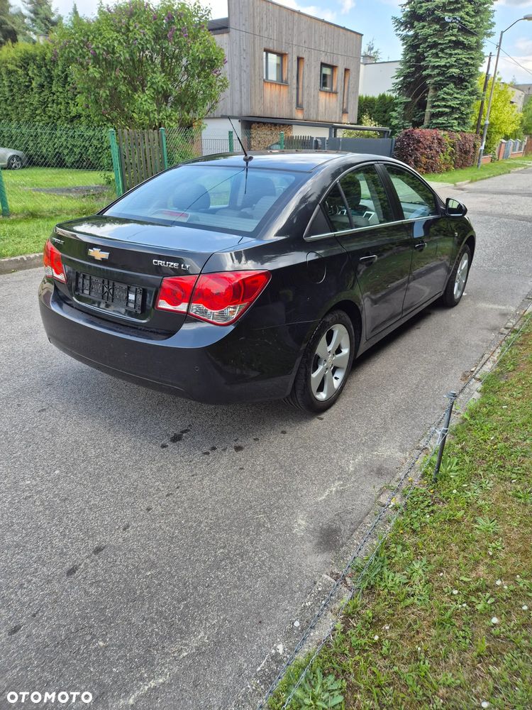 Chevrolet Cruze - 3