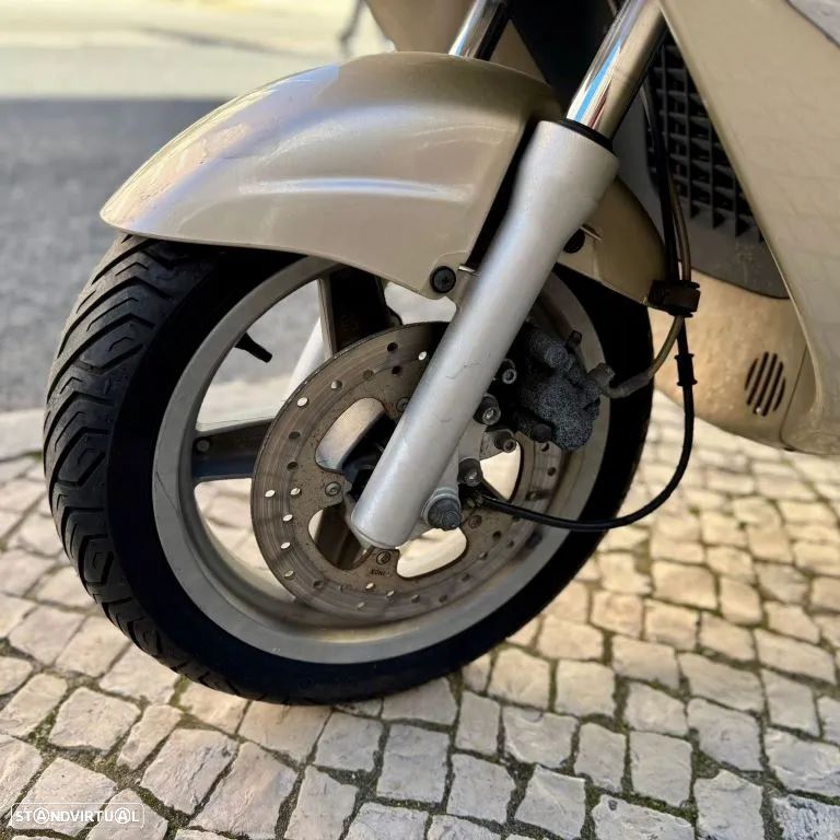 Piaggio X 8 200 - 10