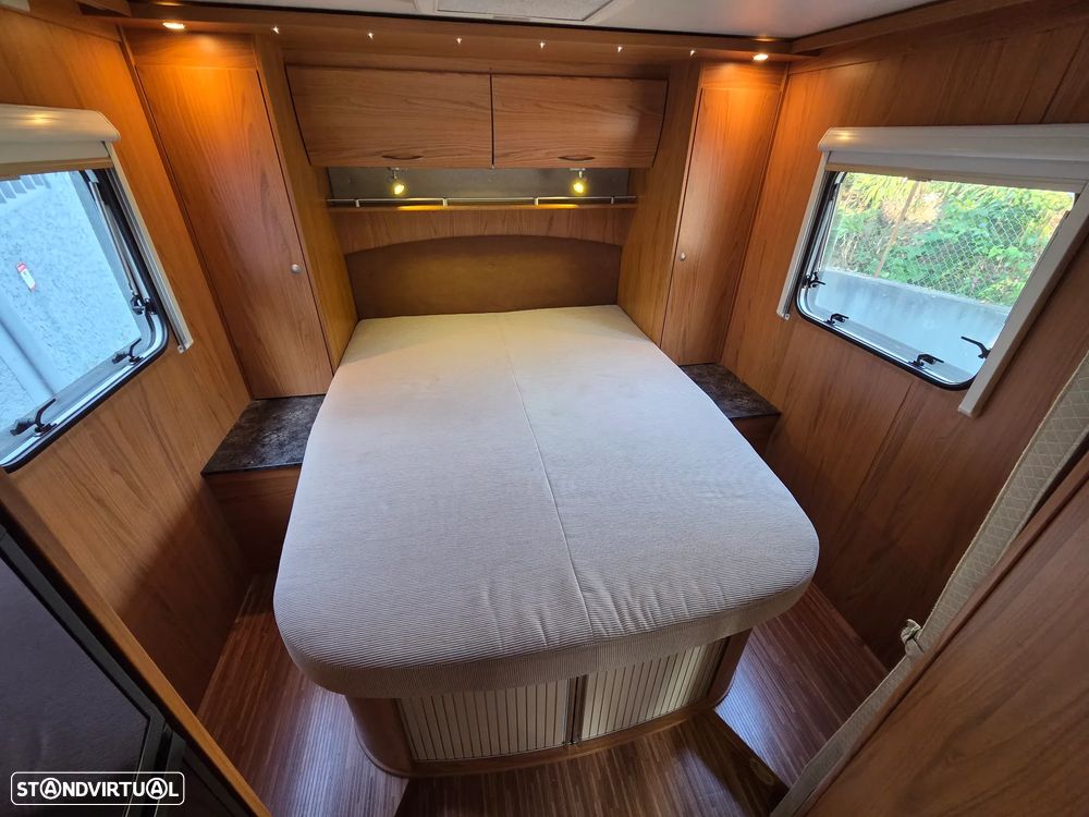 Burstner Aviano 725i cama central - 34