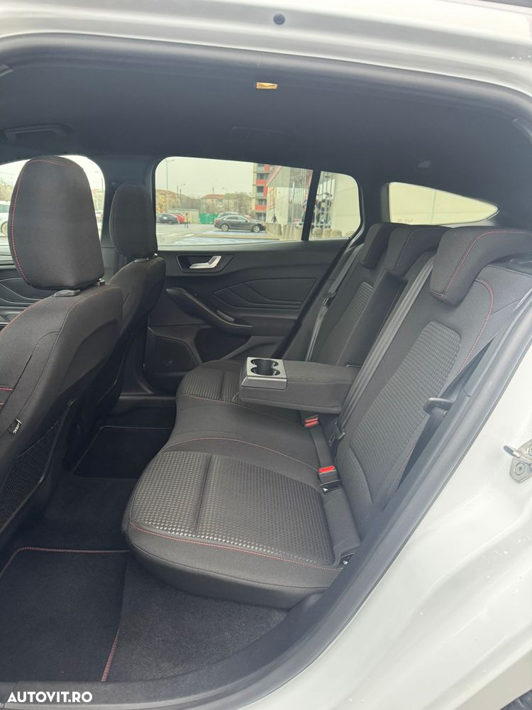 Ford Focus Turnier 1.5 EcoBlue Start-Stopp-System Aut. ST-LINE X - 7