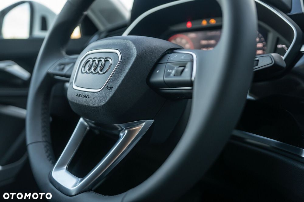 Audi Q3 - 19