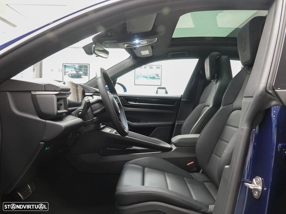 Porsche Macan Electric 4S - 24