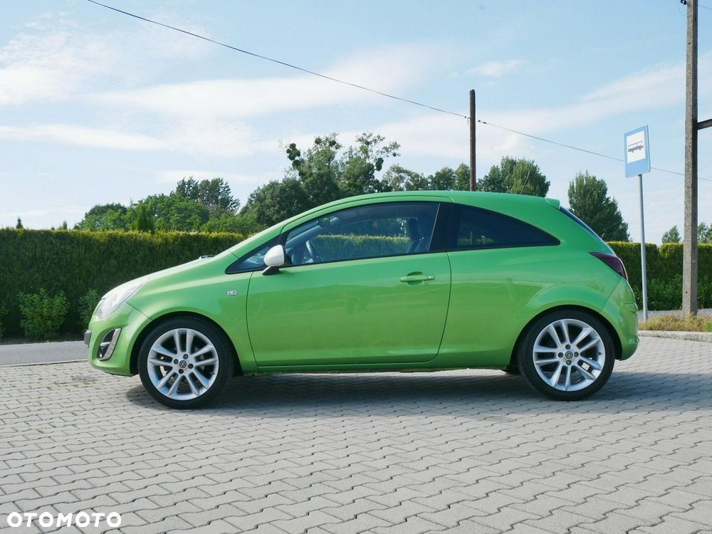 Opel Corsa 1.4 16V Sport - 2