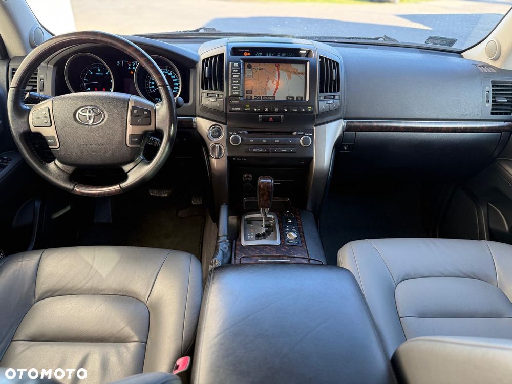 Toyota Land Cruiser LC 4.5 D-4D Prestige Platinium - 14