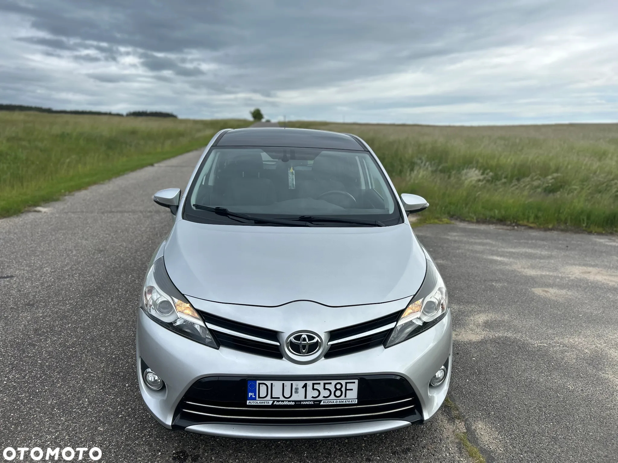 Toyota Verso 2.0 D-4D Sol plus 7os - 9