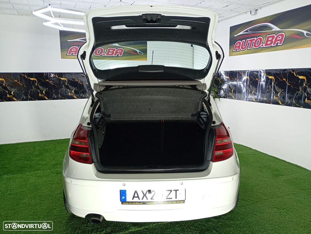 BMW 118 d Line Sport - 29